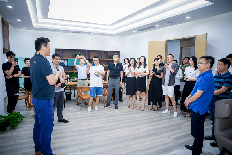 1636429527655653.jpg 1636429527655653.jpg